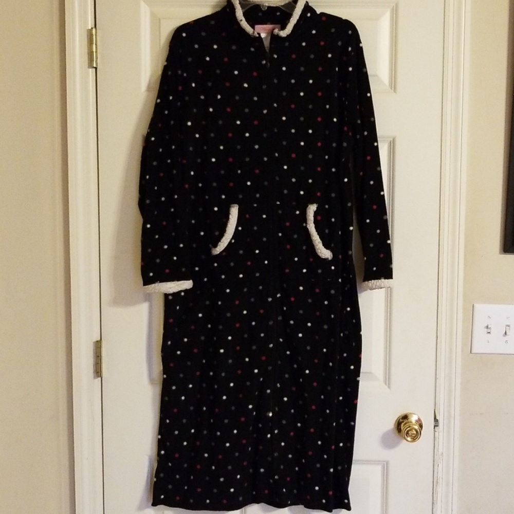 **LAST CHANCE**  NWOT  Whispers house coat sz Xl